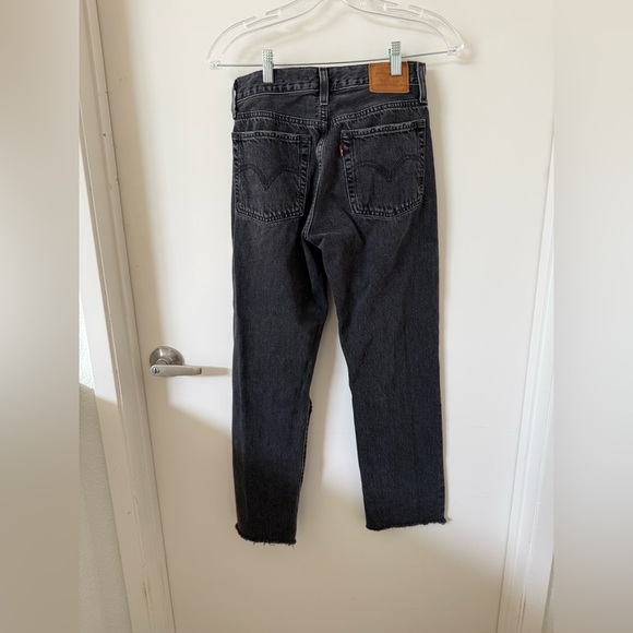 Levi’s Wedgie Straight Jeans Distressed Black Size 26 High Rise - Picture 4 of 8